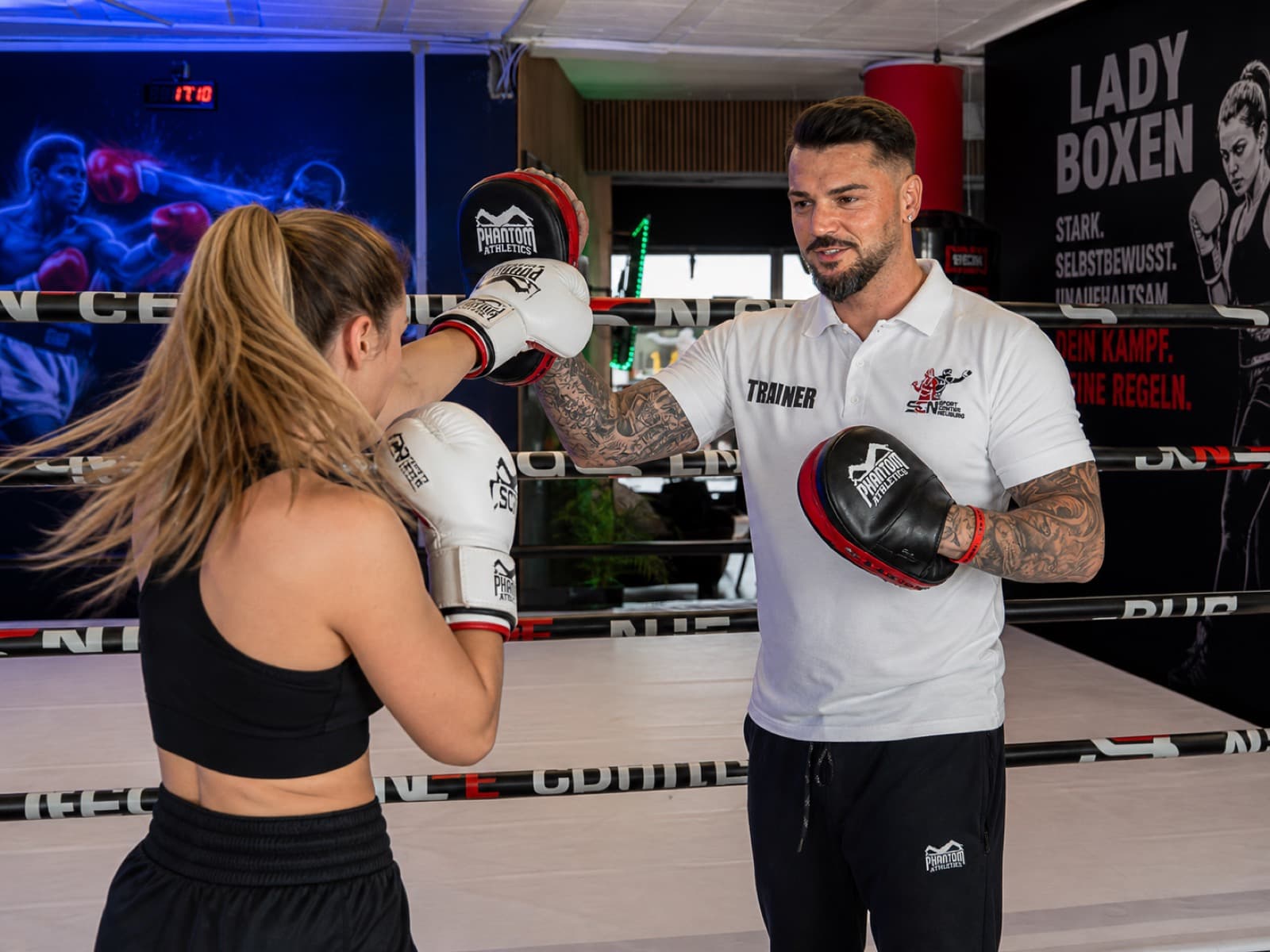 Lady Boxen im Sport Center Neuburg – Frauen-Boxtraining in starker Gruppe